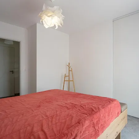 Canopy By Interhome イエール
